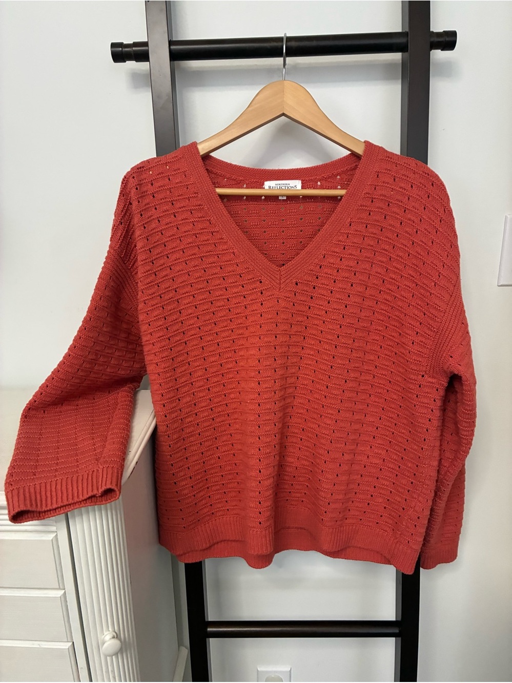 Women’s V-Neck Knit Sweater - boho Rust colour Northern Reflections Size Large